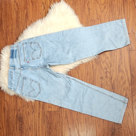 Levi's 550 Relaxed Fit Light Wash Jean's - Picture 3 of 3